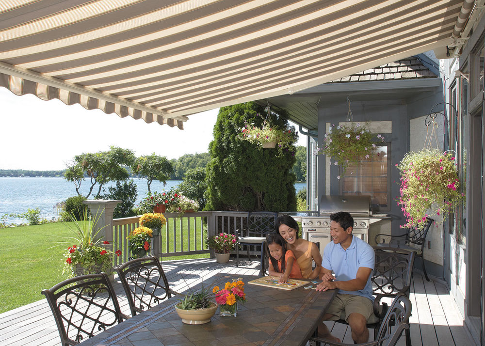 Buying a Retractable Awning